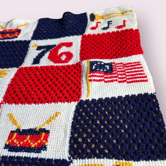 Vintage 1976 Bicentennial Handmade Crochet Afghan Throw Blanket Home Decor - Picture 12 of 15